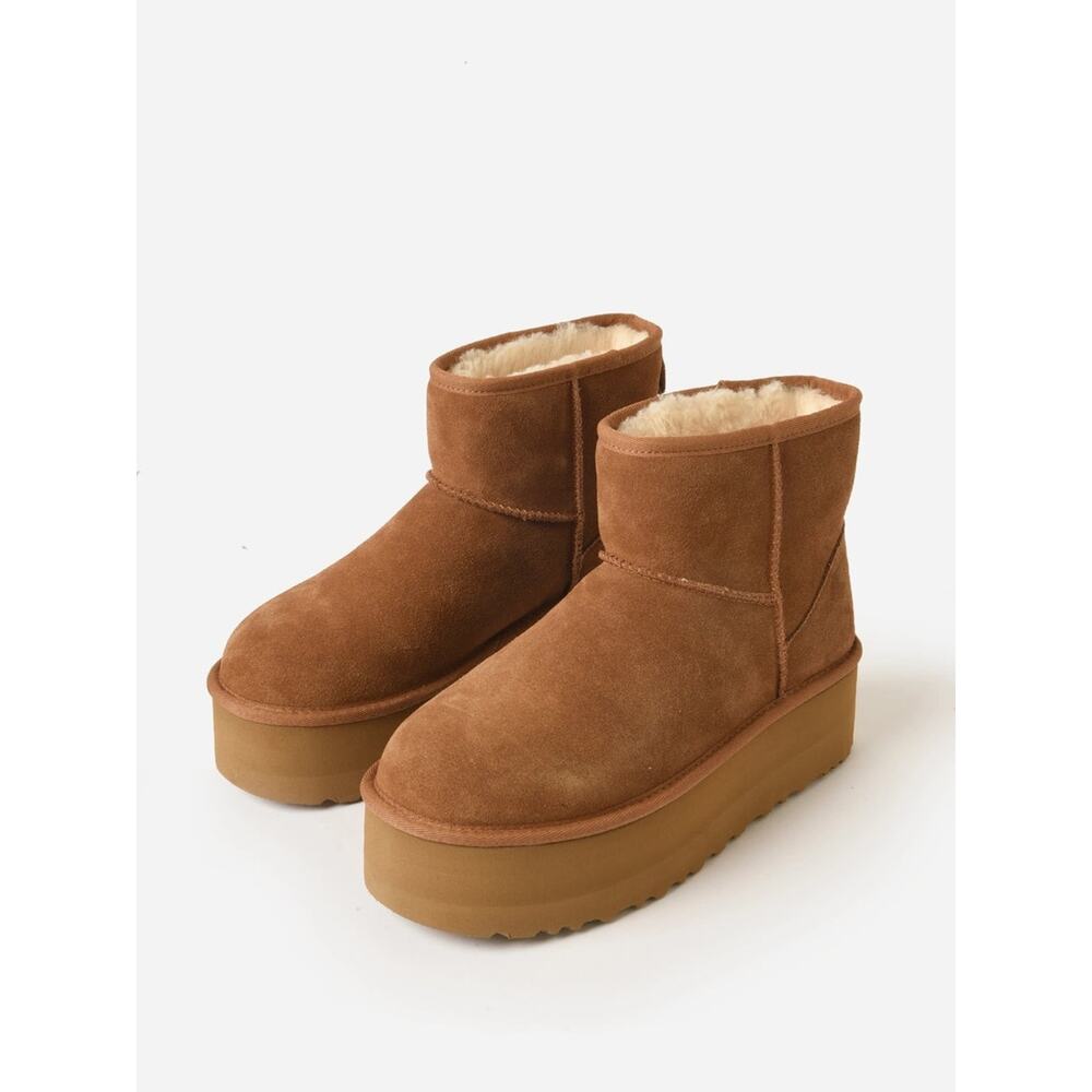 UGG Classic Mini Platform - Picture 2 of 8